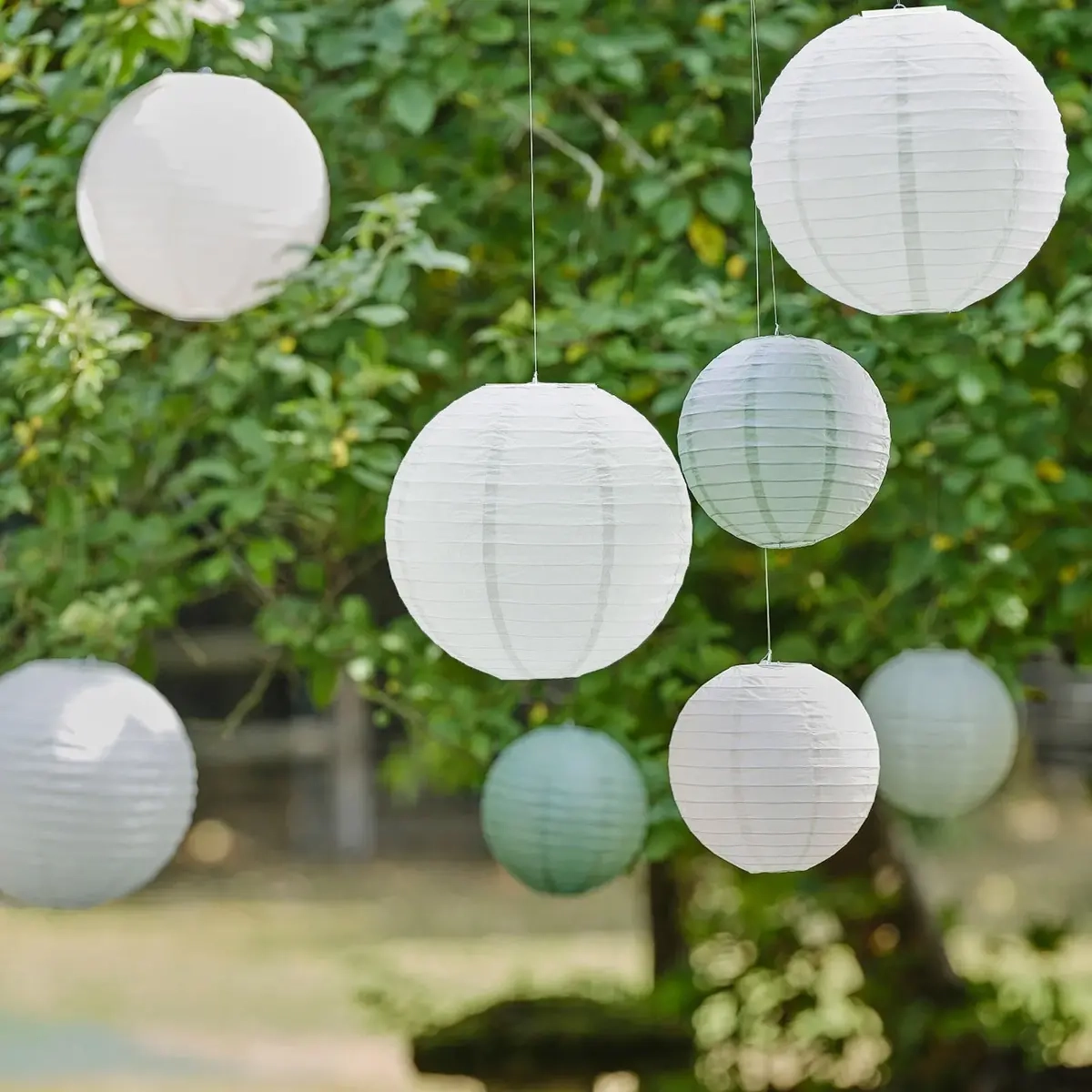 Solcellelampe kugle 20 cm x 39 cm - Solcellebelysning - 6418536008362 - 1