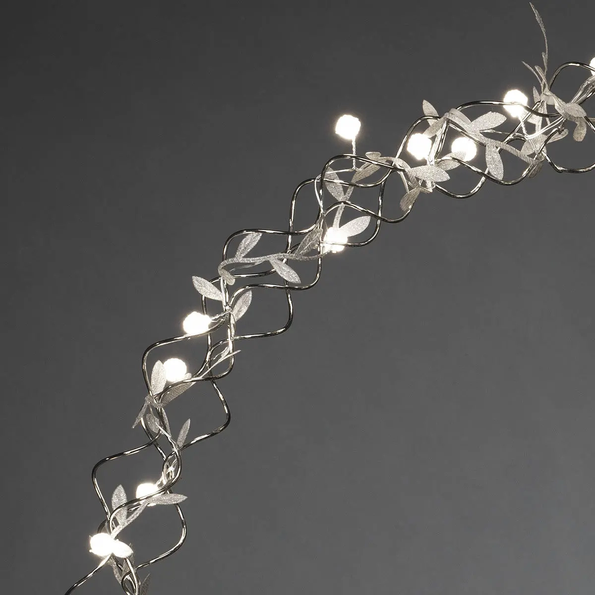 Lätt krans led silver 45cm - Dekorationsbelysning - 7318307883039 - 2