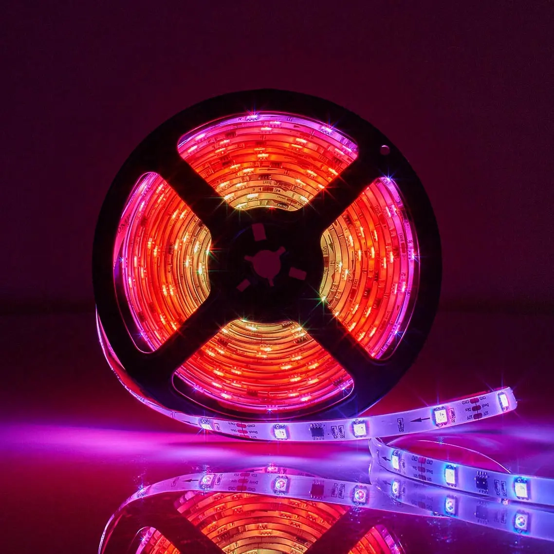 LED-remsa RGB Bluetooth 5m SmartLife - LED strip og LED strip - 5412810335060 - 2