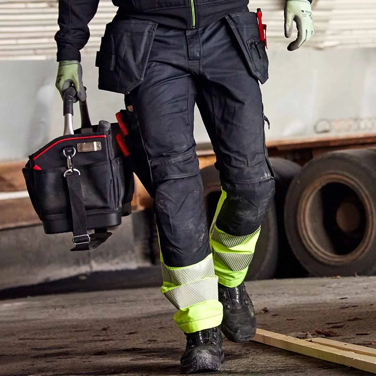 Byxor med strech 2906 GWM High Vis C58 - Arbetsbyxor och varselbyxor - 7322304285512 - 3
