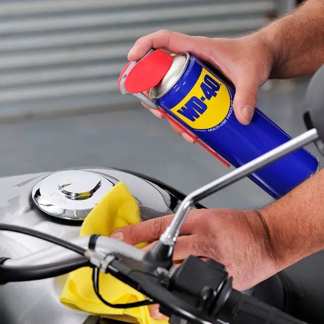 WD-40 universalolie 250ml Smart Straw - Bilkemikalier, sprays og silikoner - 5032227477834 - 1