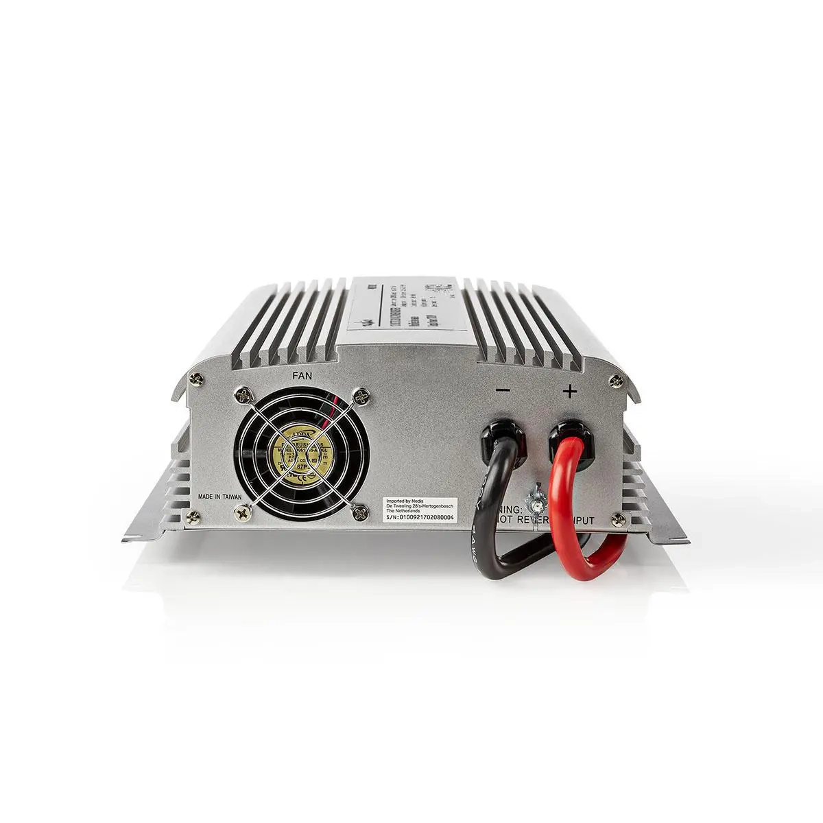 INVERTER 1700W 12V -> 230V - Inverter för bilar - 5412810300402 - 2