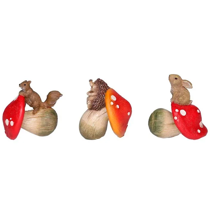 Dekoration pindsvin og svamp 7cm. - Julemænd og pynt - 6410416373676 - 1