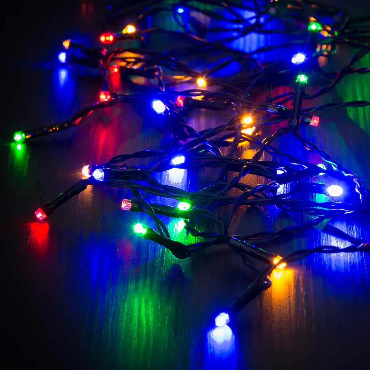Ljusslinga 80 led flerfärgad svart sladd - Ljusslingor utomhus och inomhus - 6410416424262 - 0