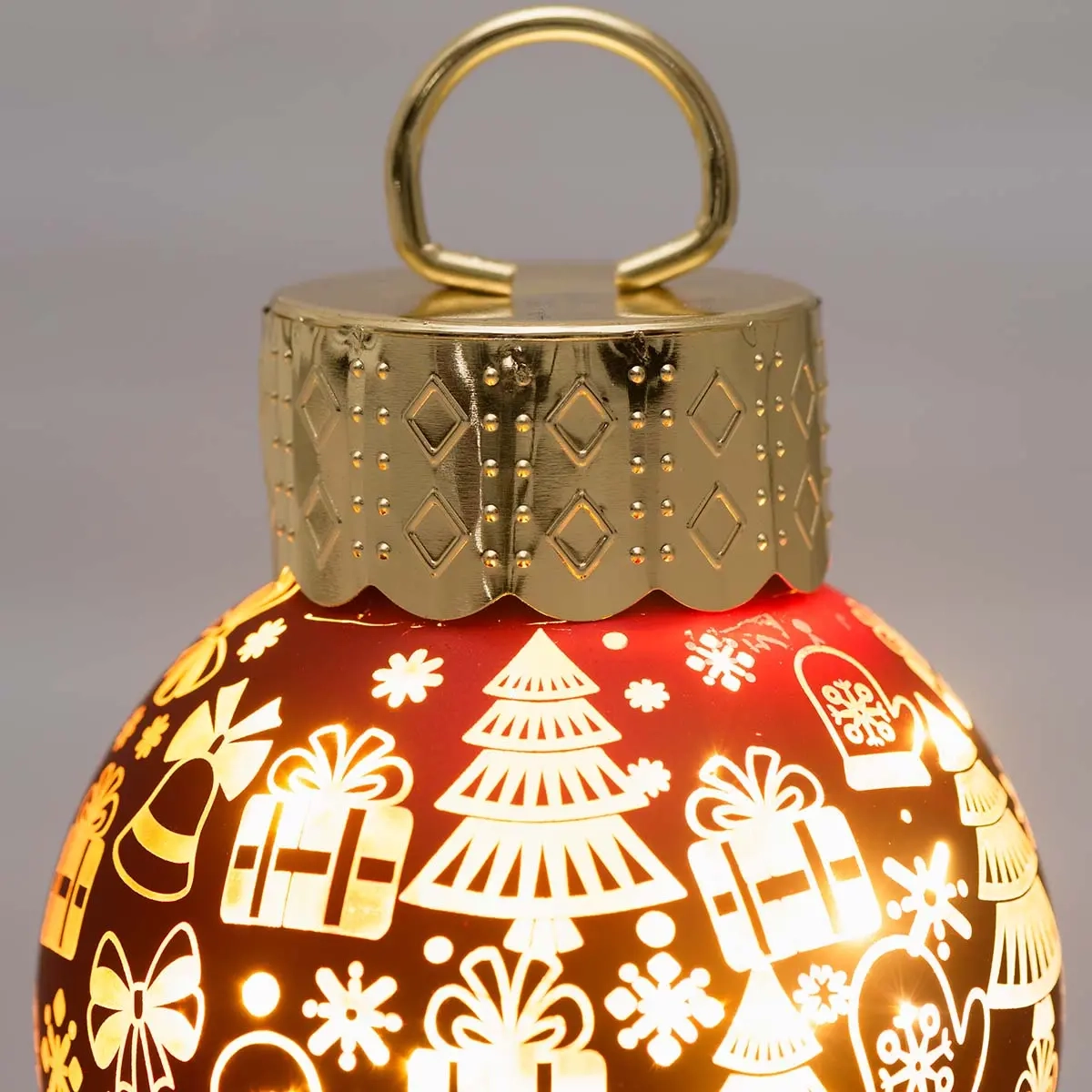 Julgranskula med LED-ljus Presenter 10 cm - Ljusdekorationer för bord - 6410416504186 - 2
