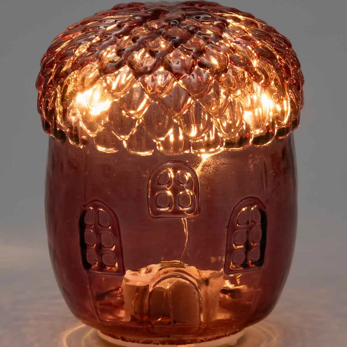 Glas egetræslygte med LED-lys, blomme 9 cm - Ornamenter - 6410416573915 - 0