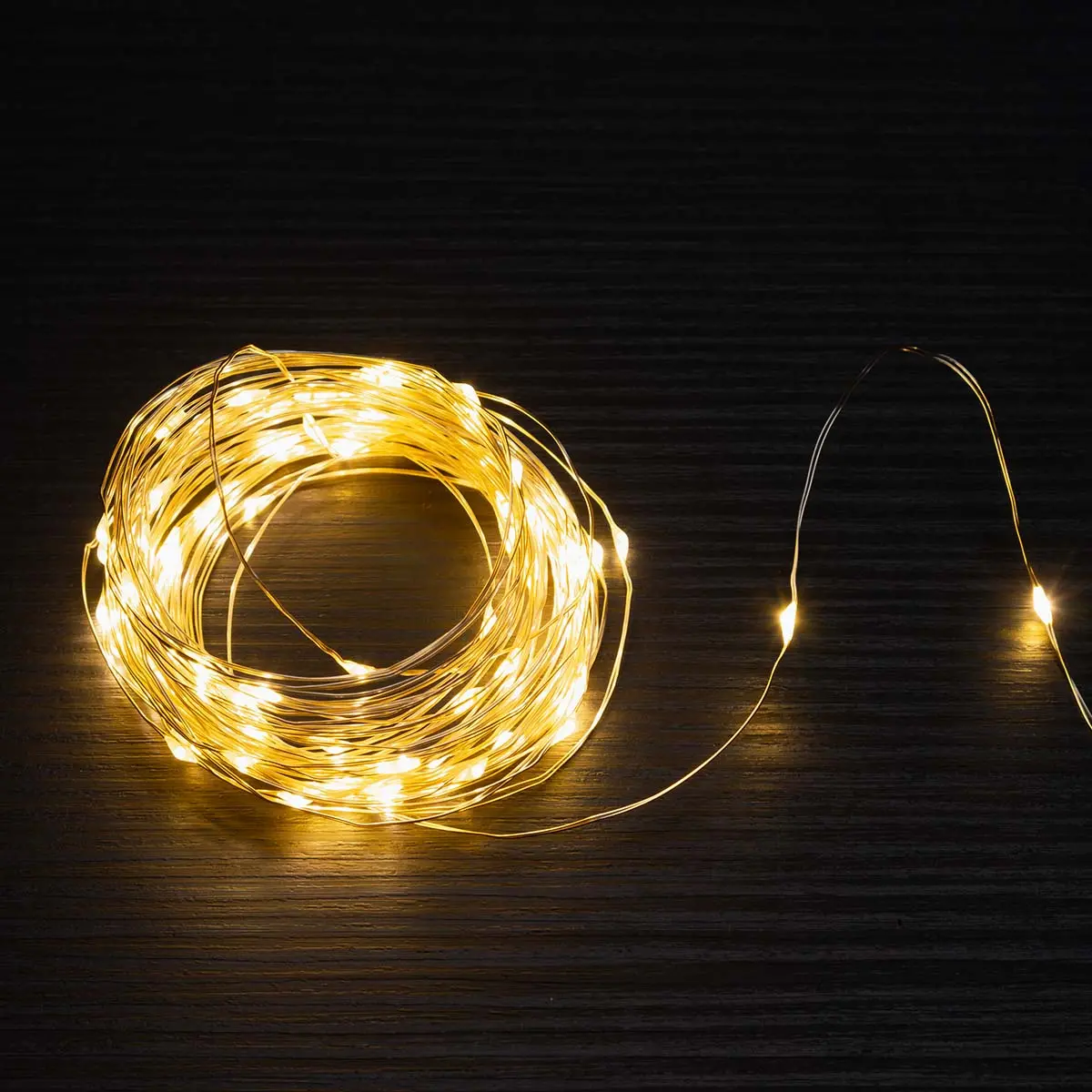 Batteriljus 100 mikro-LED 10m varmvit - Ljusslingor utomhus och inomhus - 6410416377179 - 0