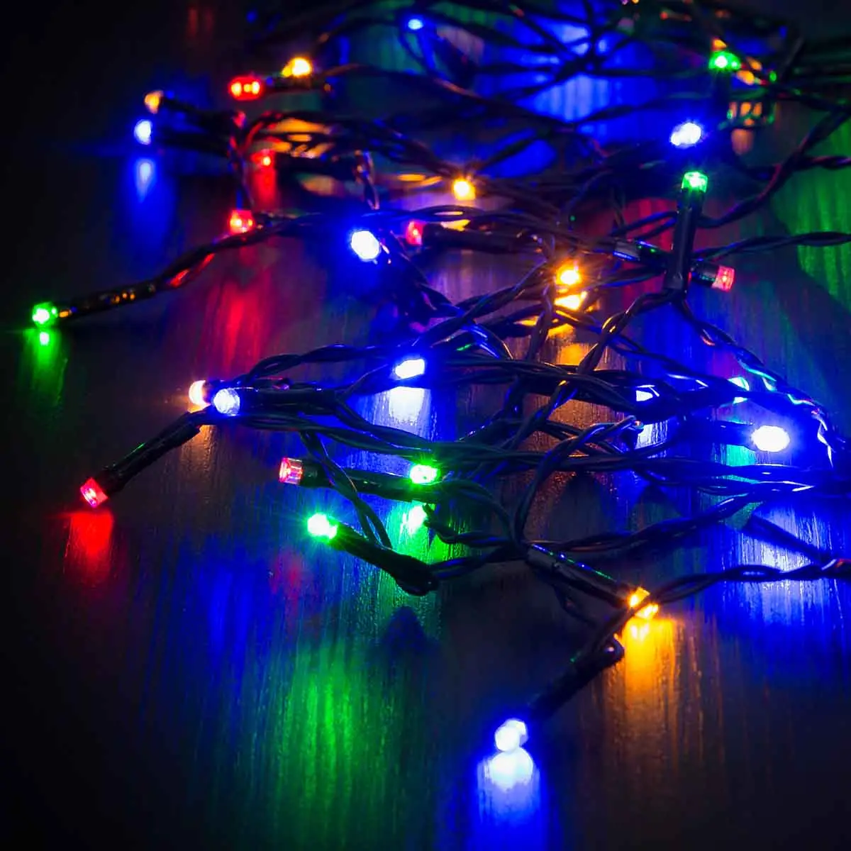 Ljusslinga 80 led flerfärgad svart sladd - Ljusslingor utomhus och inomhus - 6410416424262 - 0