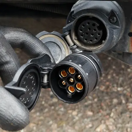 BILADAPTER 13 -> 7-SÖK EFTER TRAILER - Adaptrar för släpvagn - 6438168090924 - 1